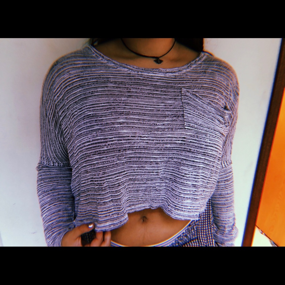 🍓Striped grey crop top